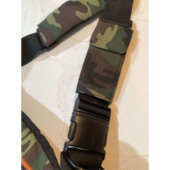 Diaper Dude Messenger Diaper Bag Camo - Picture 10 of 11